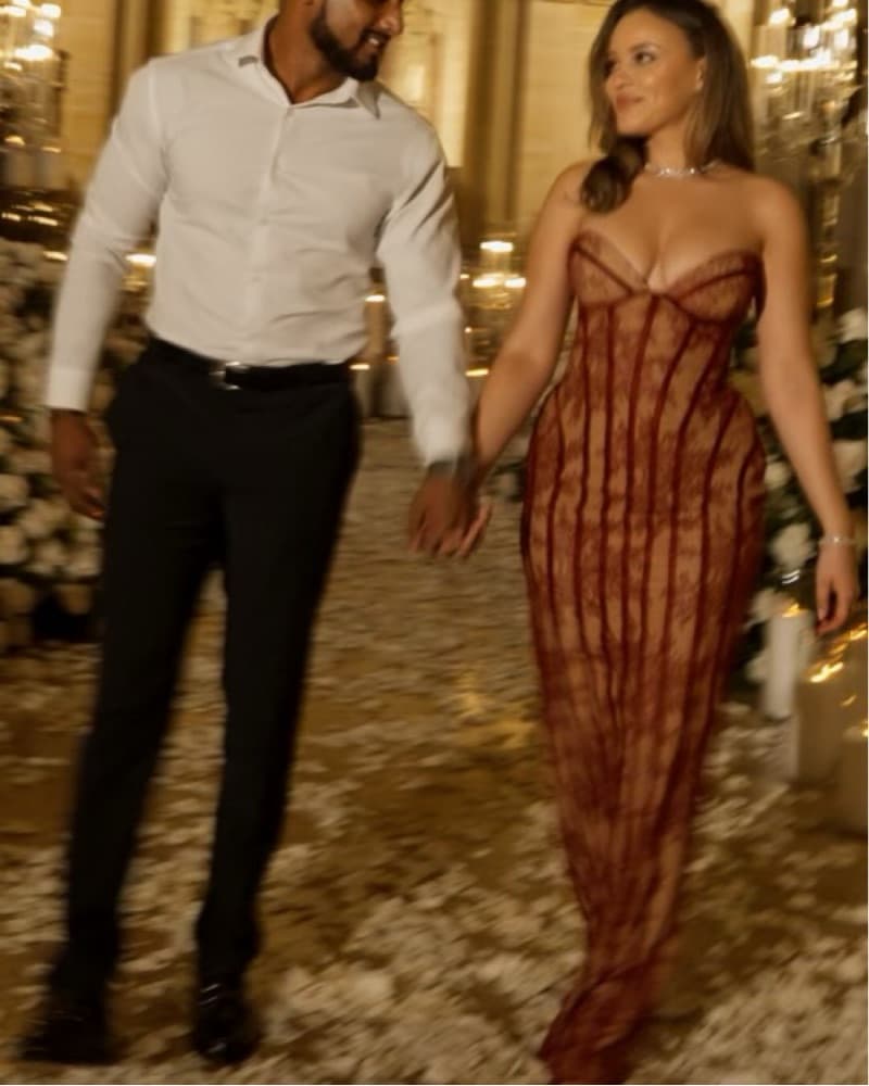 Captivating Burgundy Gown - Image 2