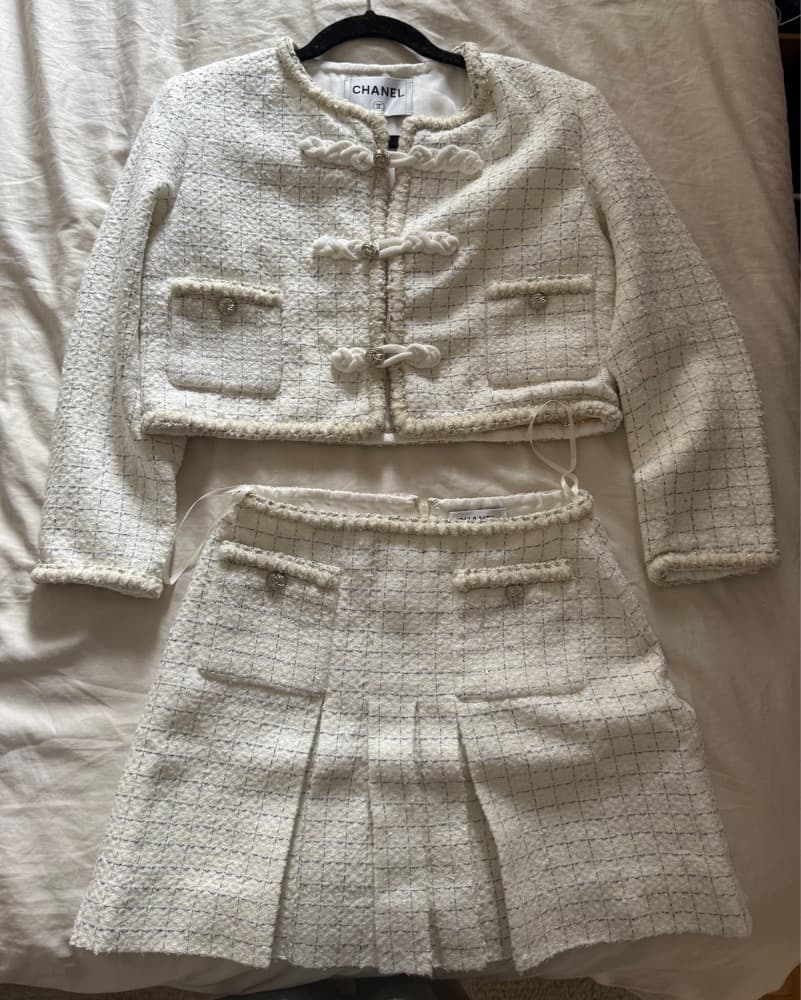 Chanel Tweed Jacket & Skirt Set - Image 3