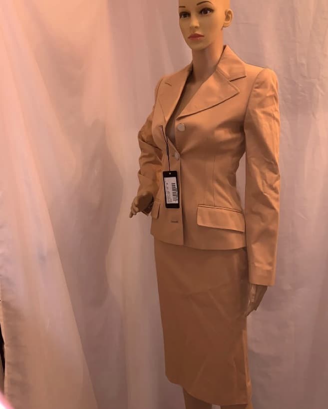 DOLCE & GABBANA size 38 tan skirt suit - Image 2