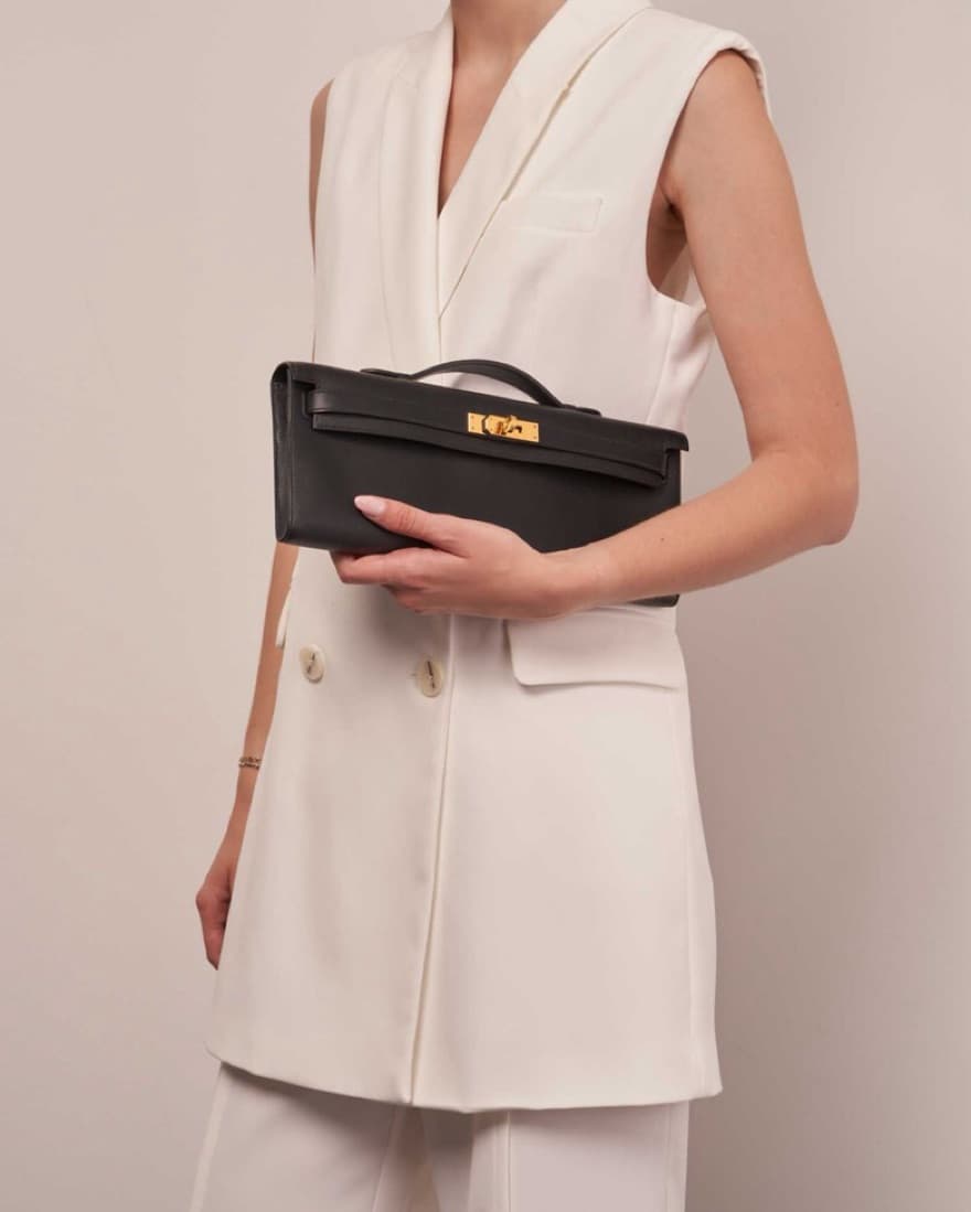 Hermes Kelly Cut Black Swift With Gold - Image 2