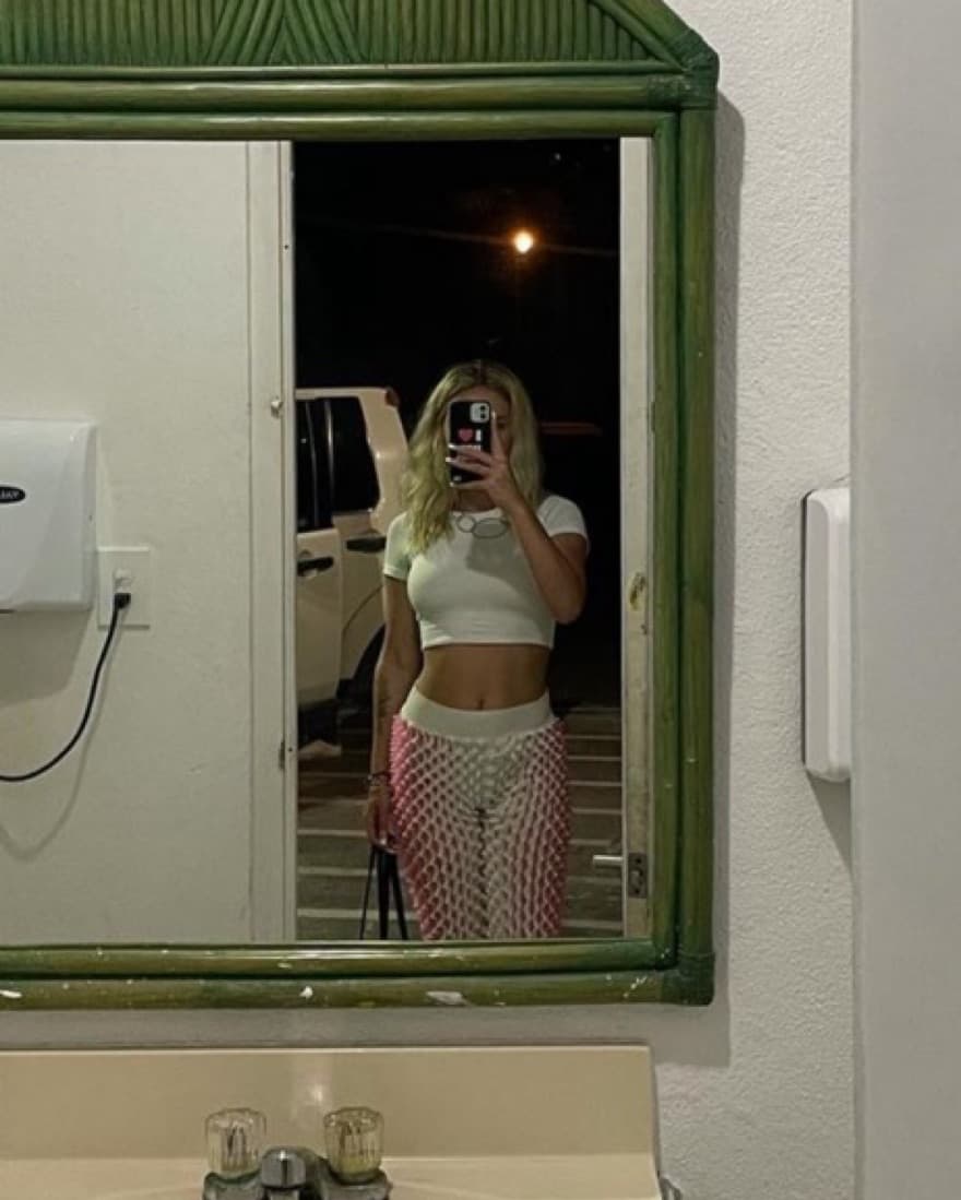Chet Lo Capri Pants - Image 4