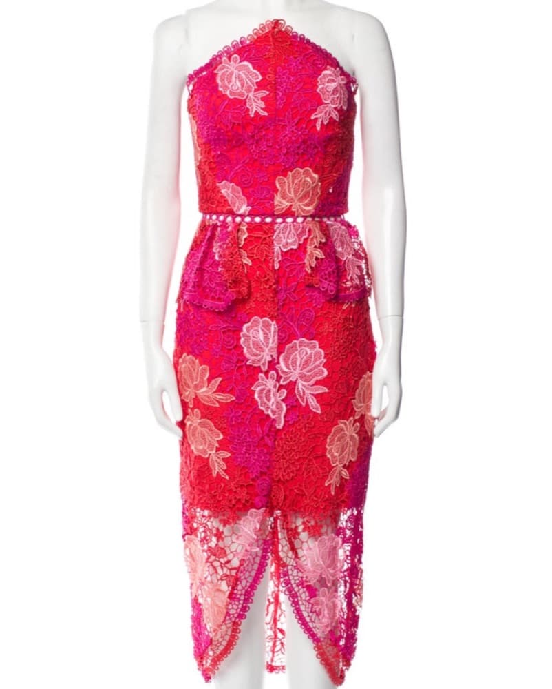 Elliatt Lace Midi Dress - Image 4