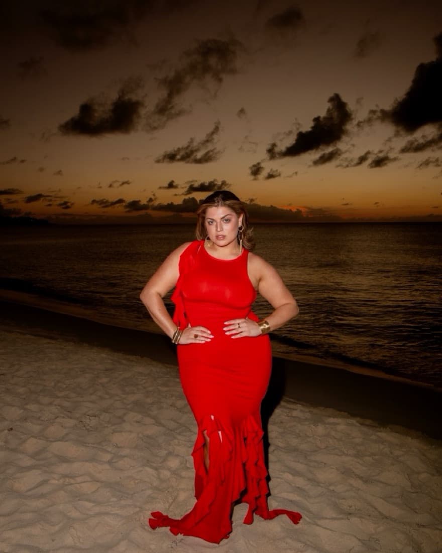 RUFFLED MAXI DRESS IN RED - Image 3