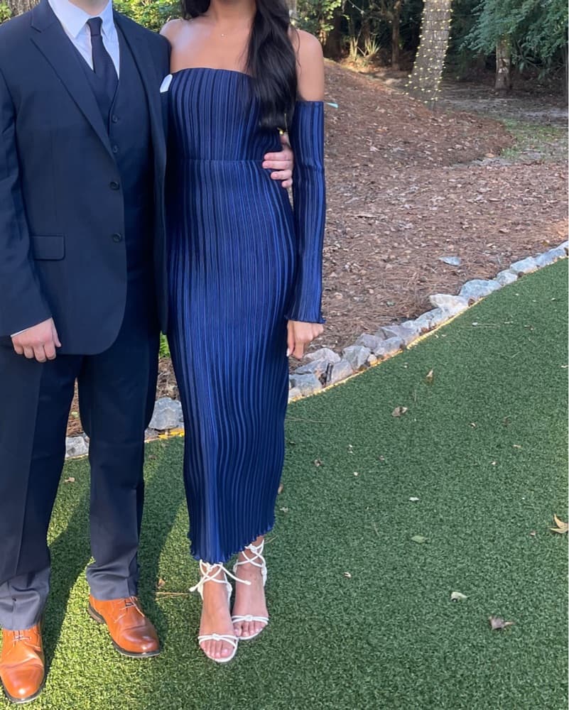 L’IDÉE Gatsby Plissé Midi Dress - Image 3