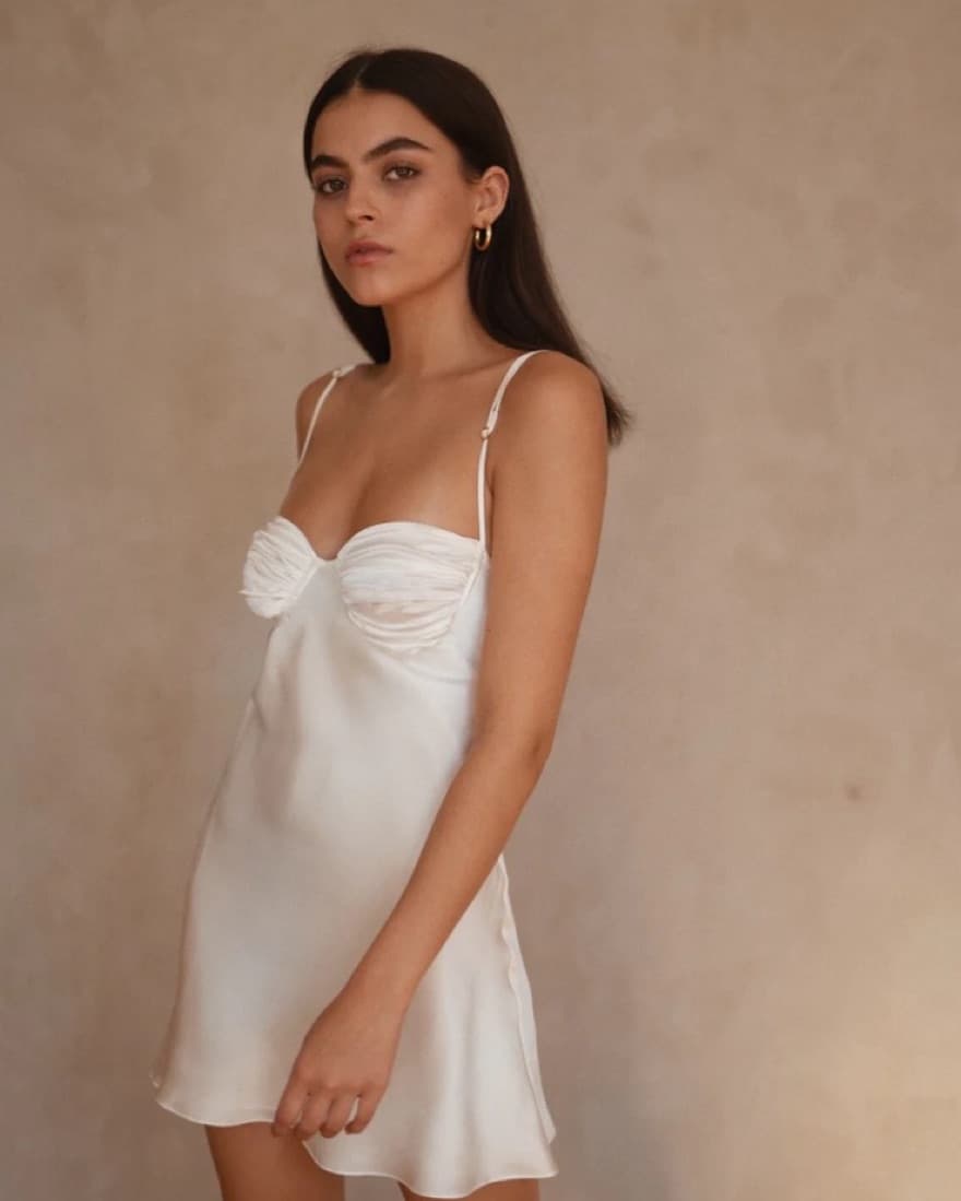 TWO BODIES IZZY DRESS IN WHITE  - Image 2