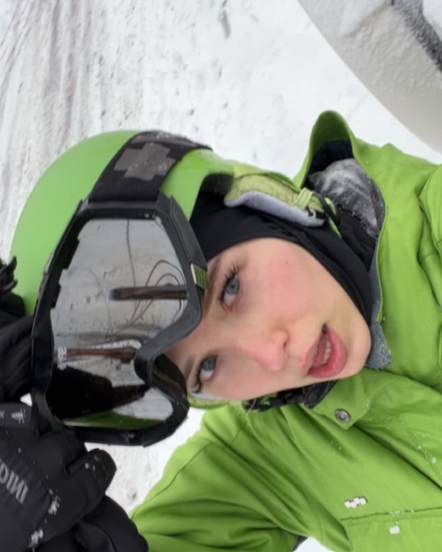 XS Women Green Snowboard/ski Helmet  - Image 6