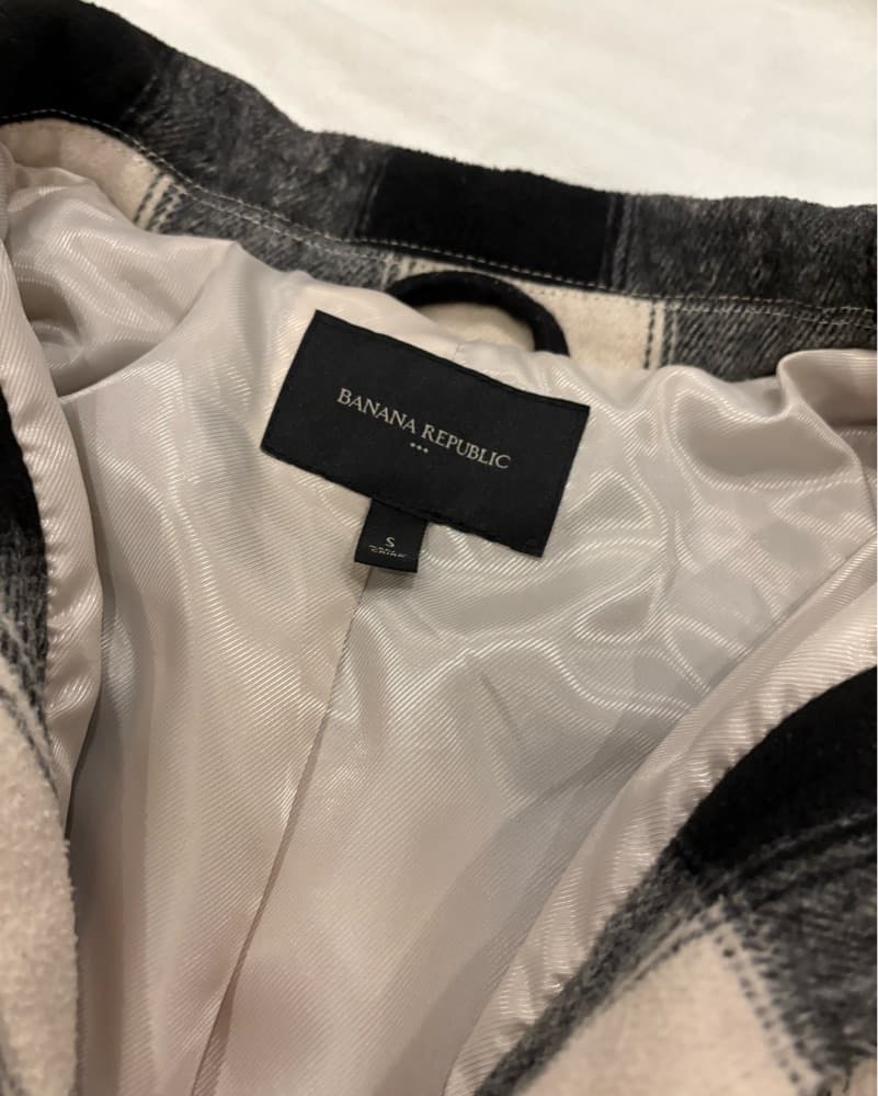 Banana Republic Jacket - Image 2