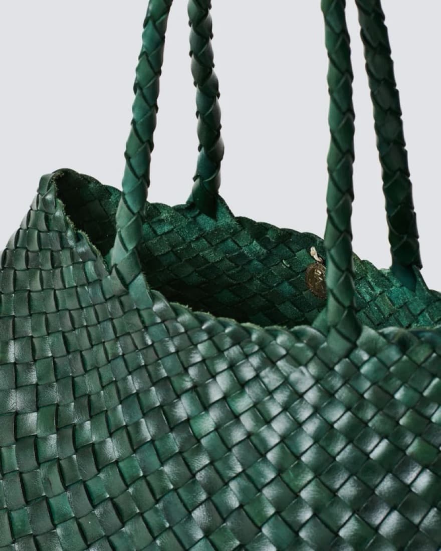 Dragon Diffusion Green Santa Croc  - Image 3