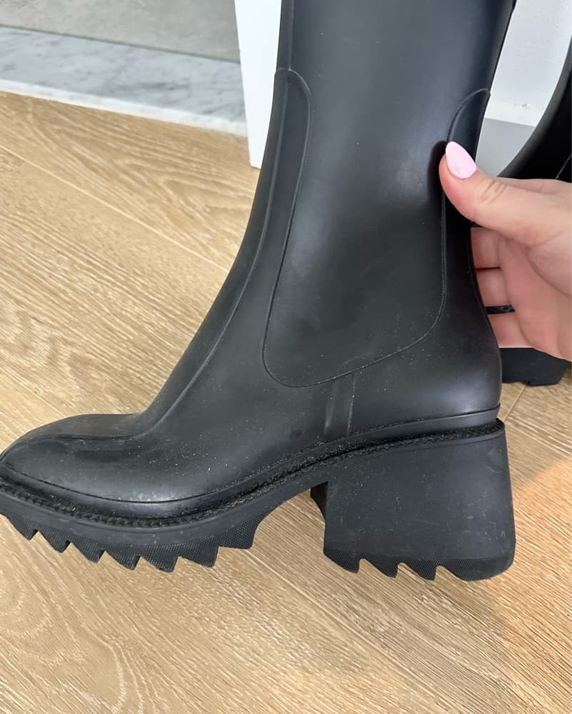 Chloé Buckle Lug Sole Boots - Image 4
