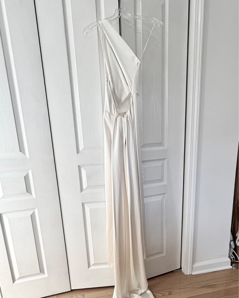Markarian One-Shoulder Wedding Dress - Image 3