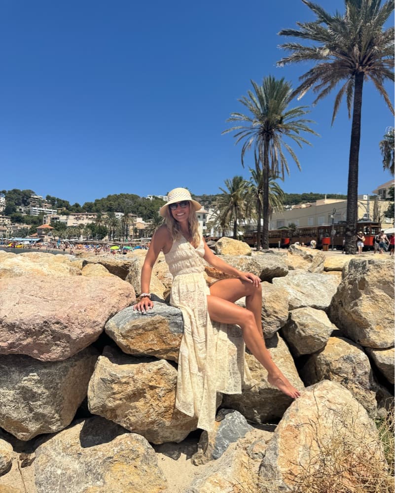 Boho Chic Lace Maxi Dress - Image 3