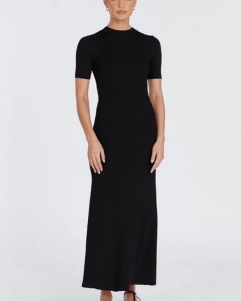 DISSH Donna Black Maxi Dress - Image 1