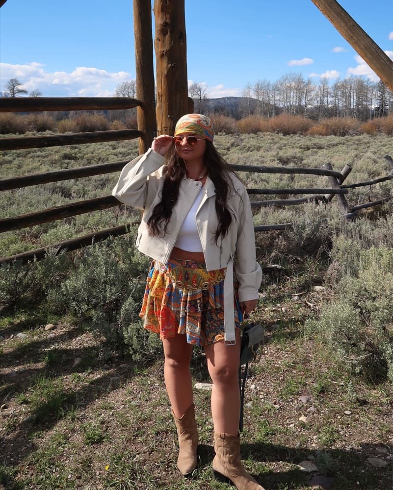 Spell Matching Skirt And Head Scarf - Image 4
