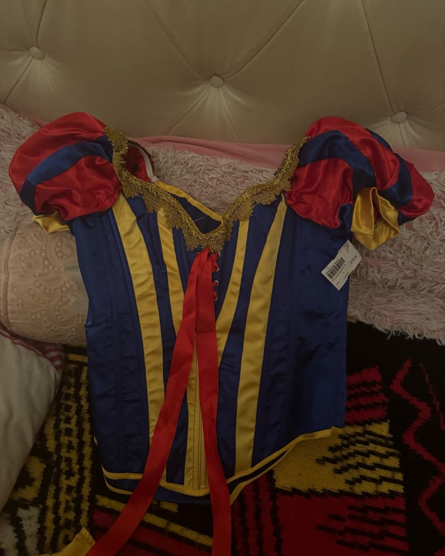 Snow White Halloween  - Image 3