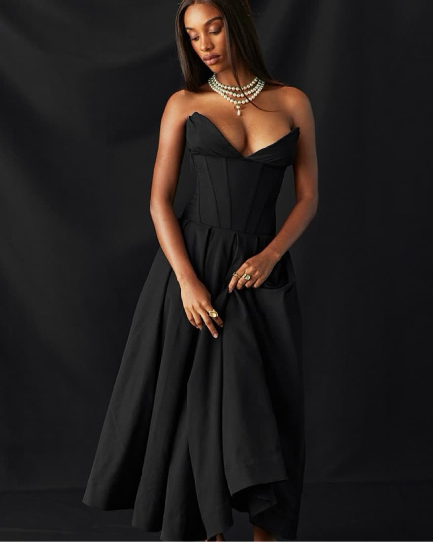 Elegant Black Dress  - Image 2