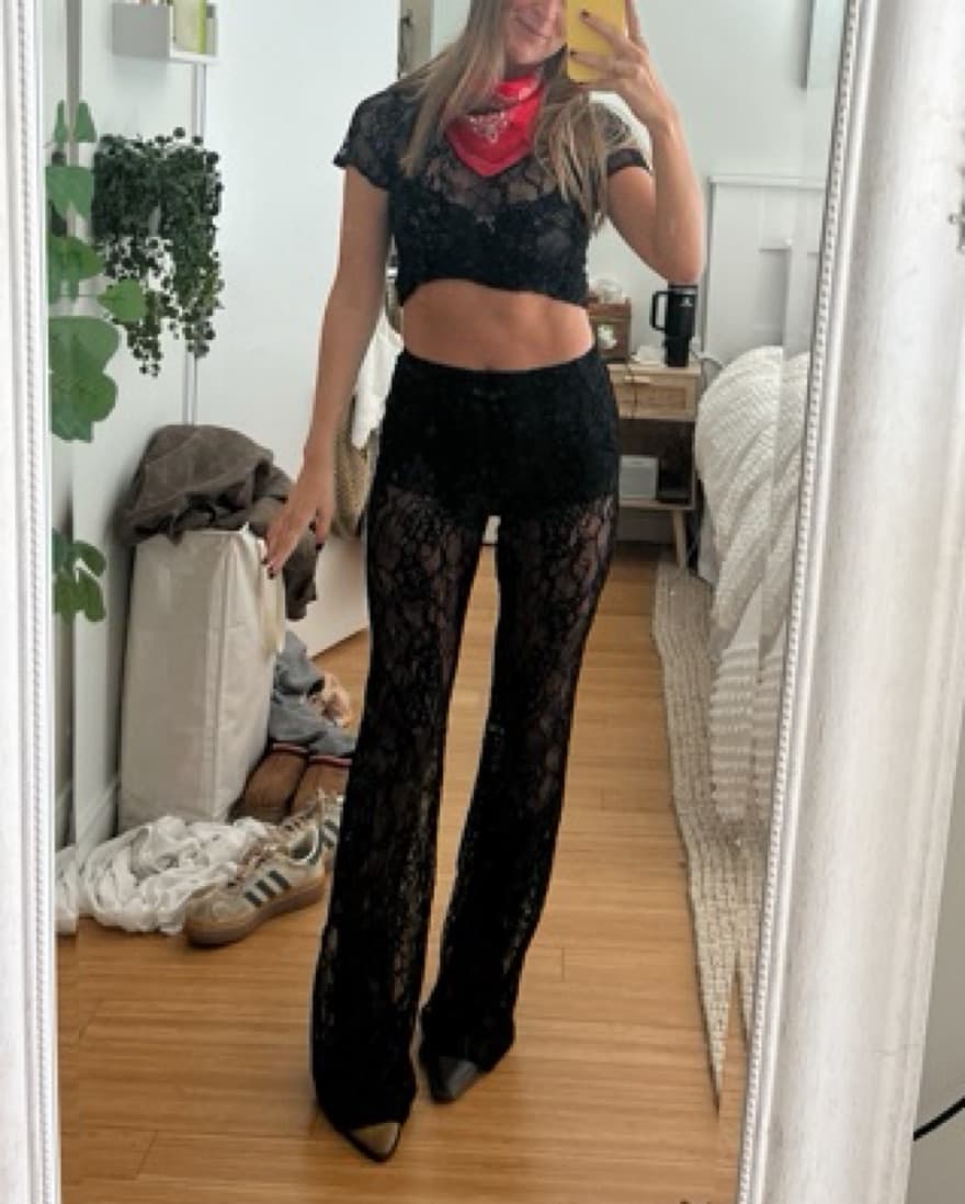 Black Lace Top And Flare Pants - Image 4