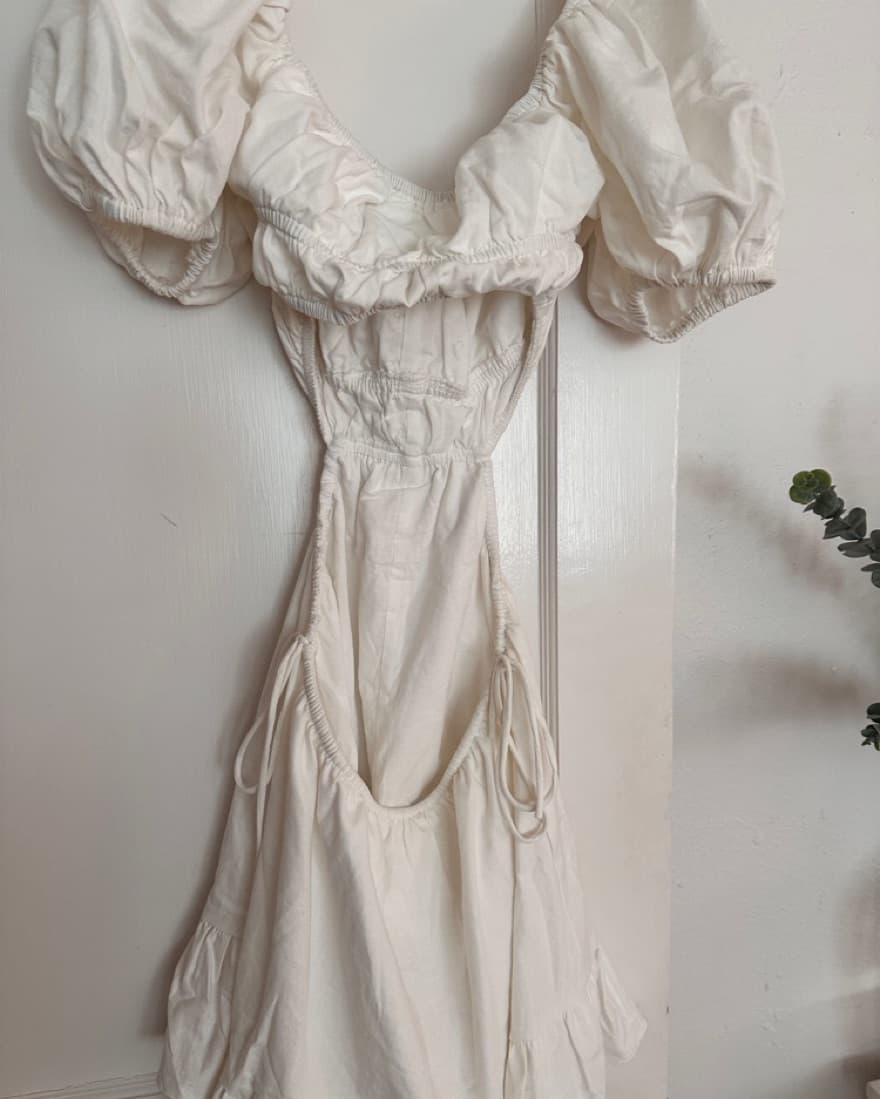 White Sabo Skirt Backless Dress - Image 3