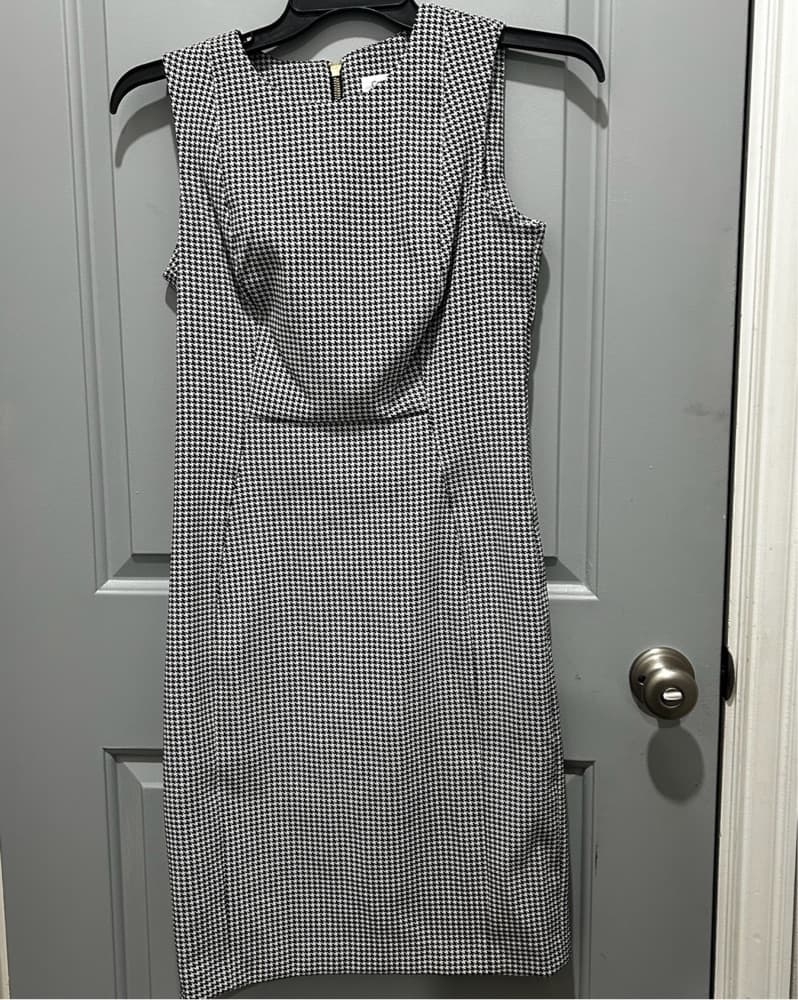 Sleek Houndstooth Mini Dress - Image 1