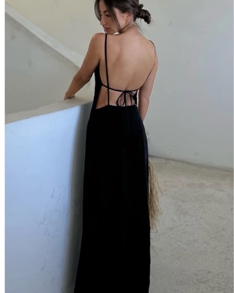 Kaoa V Neck Dress In Black  - Image 2