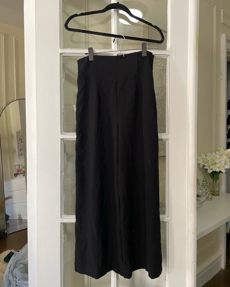 Sleek Black Wide-Leg Pants Zara - Image 3