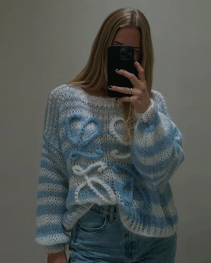 Cozy Oversized Textured Knit Sweater - Image 3