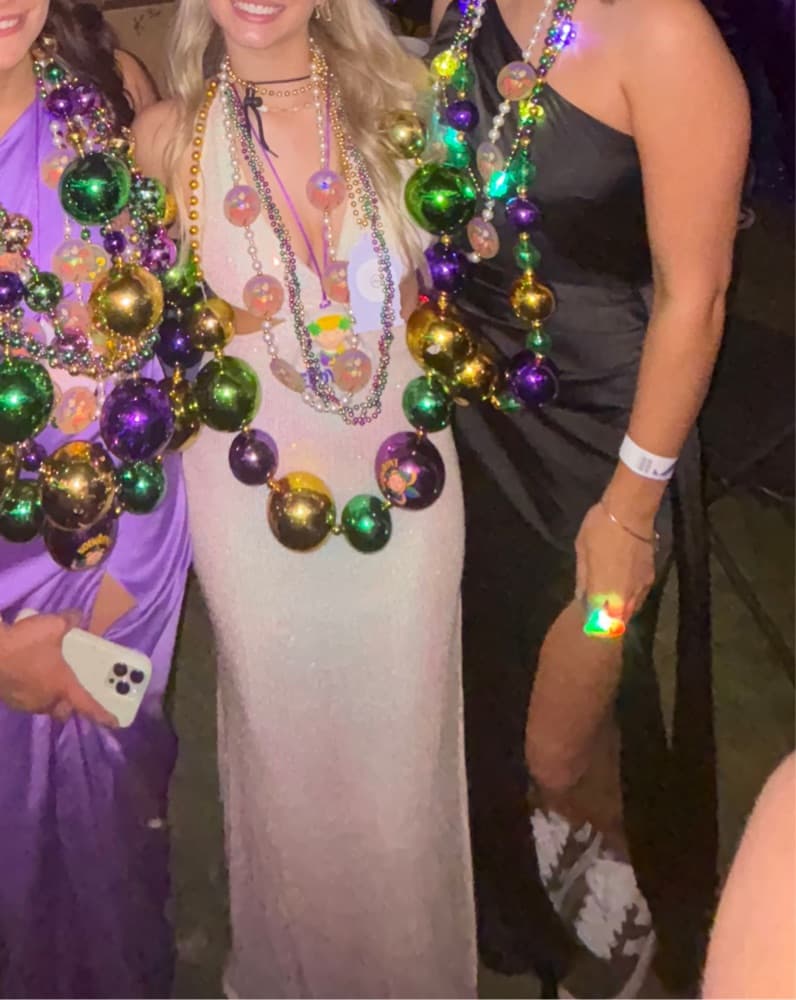 Glamorous Sequin Dress with High Slit - Image 2
