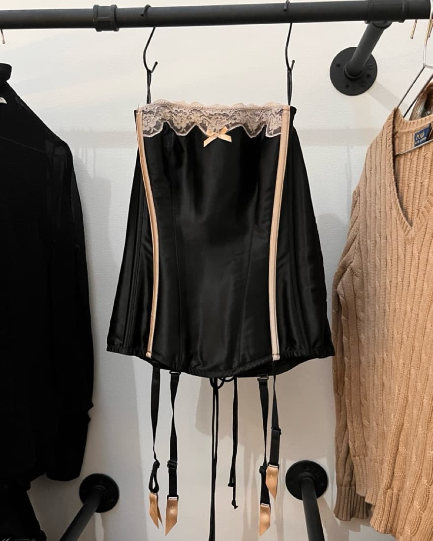 VINTAGE CORSET - Image 1