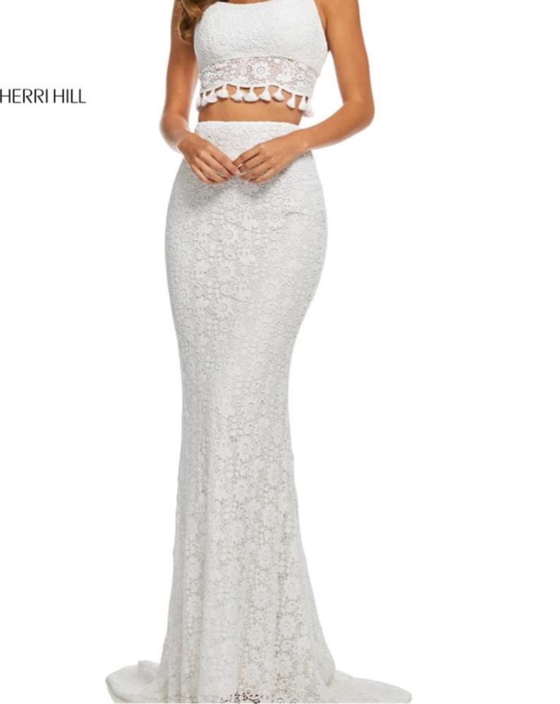 Sherri HillElegant White Lace Maxi Dress - Image 1