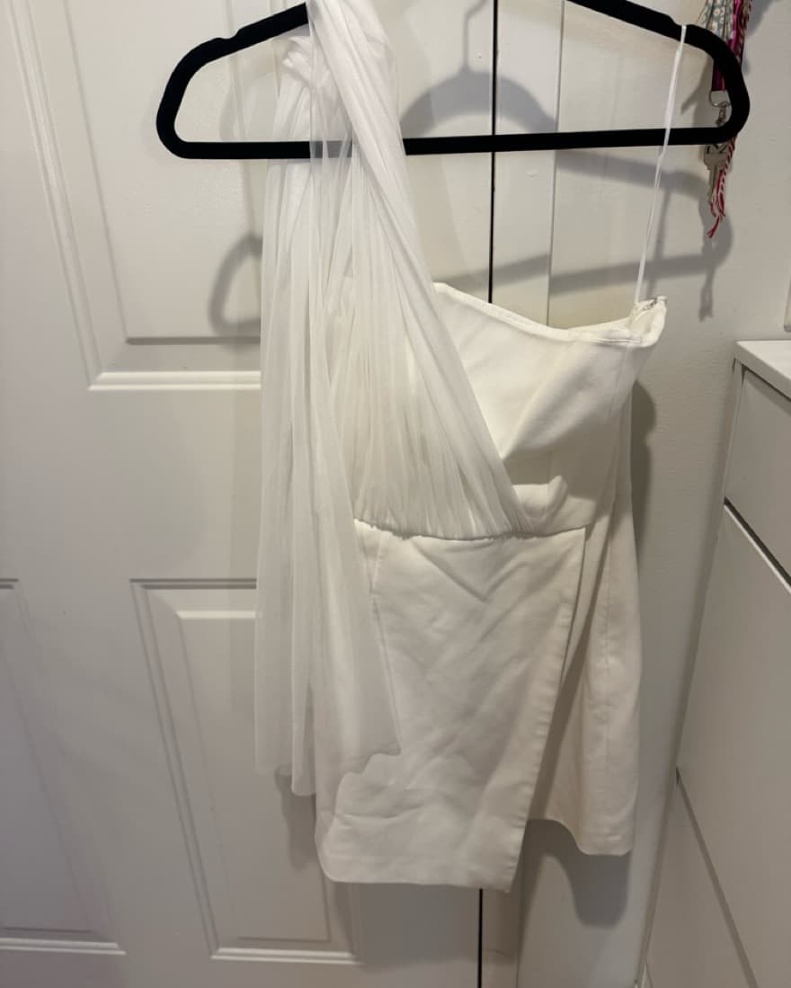 One-Shoulder White Mini Dress - Image 2