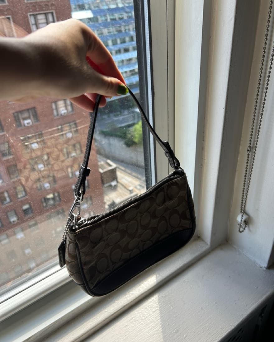 Coach Signature Sufflette Handbag - Image 2
