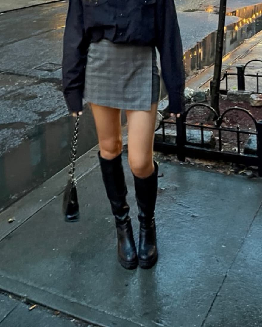 Plaid Grey Mini Skirt/Skort - Image 2