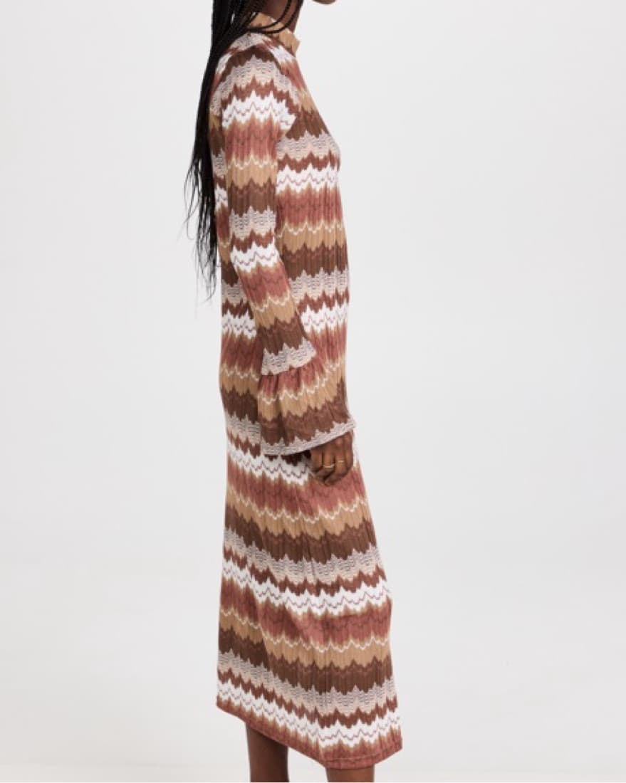 Textured Chevron Print Maxi Dress - Image 1
