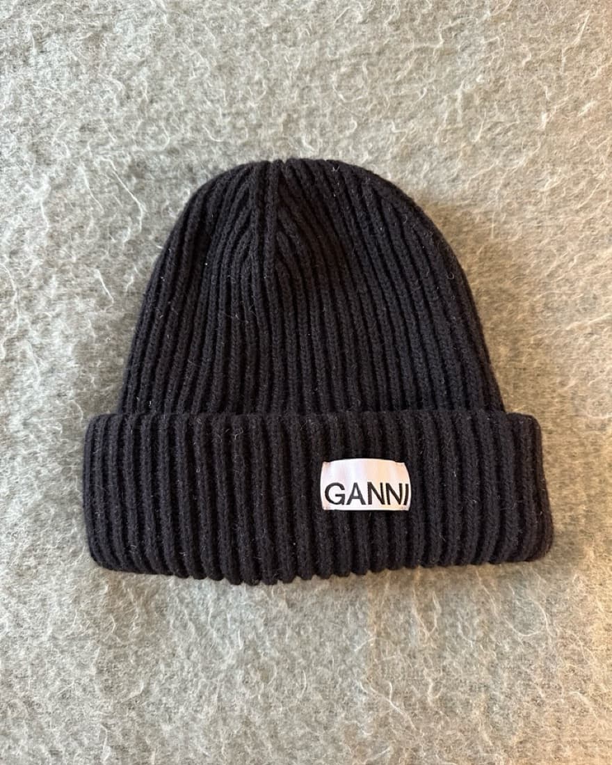 GANNI Ribbed Beanie - Image 3