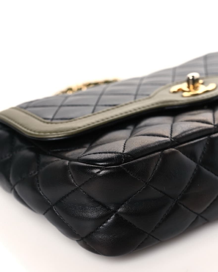 Chanel Lambskin Quilted Small Flap - Image 2