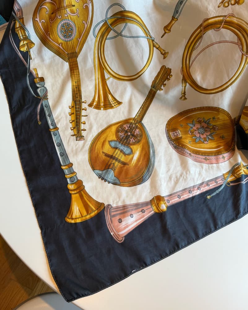 Vintage Scarf - Image 3