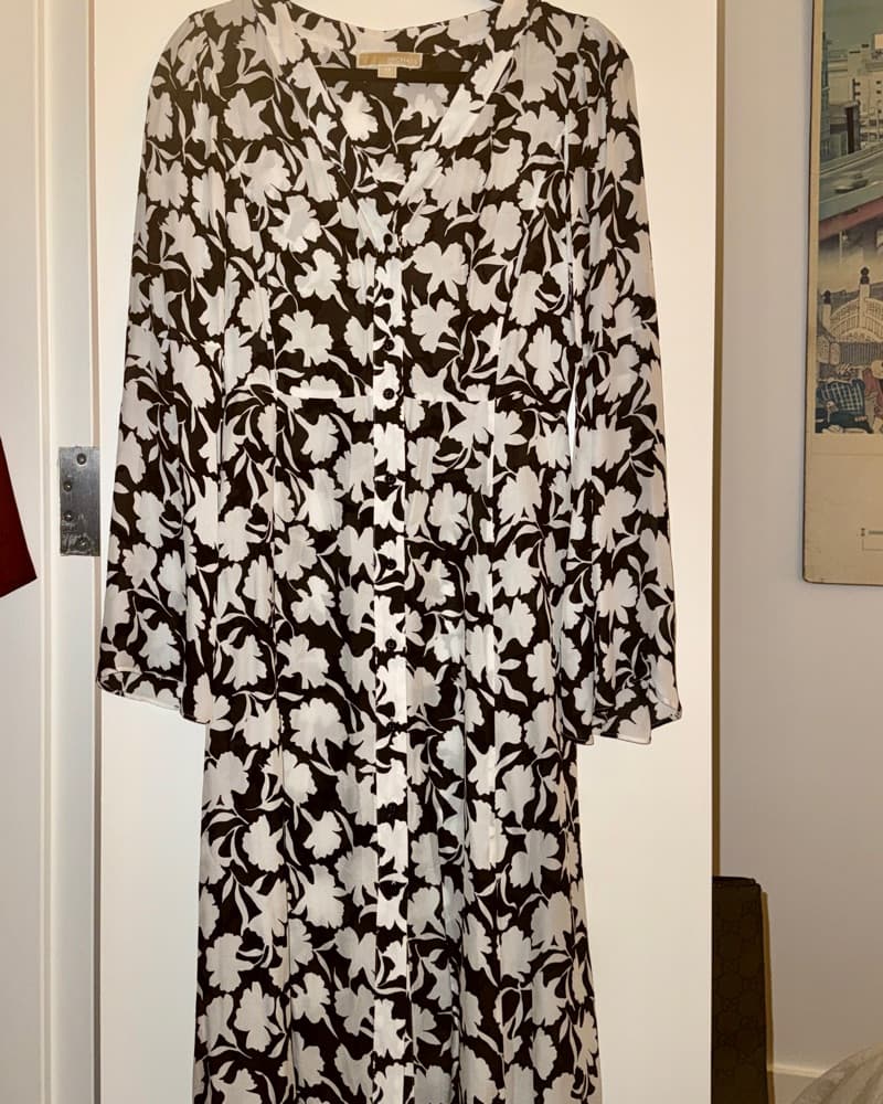 Michael Kors Blk/White Floral Midi Dress - Image 2