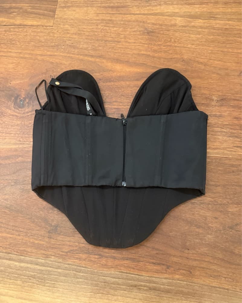 Sexy Plunge Black Corset Top - Image 6
