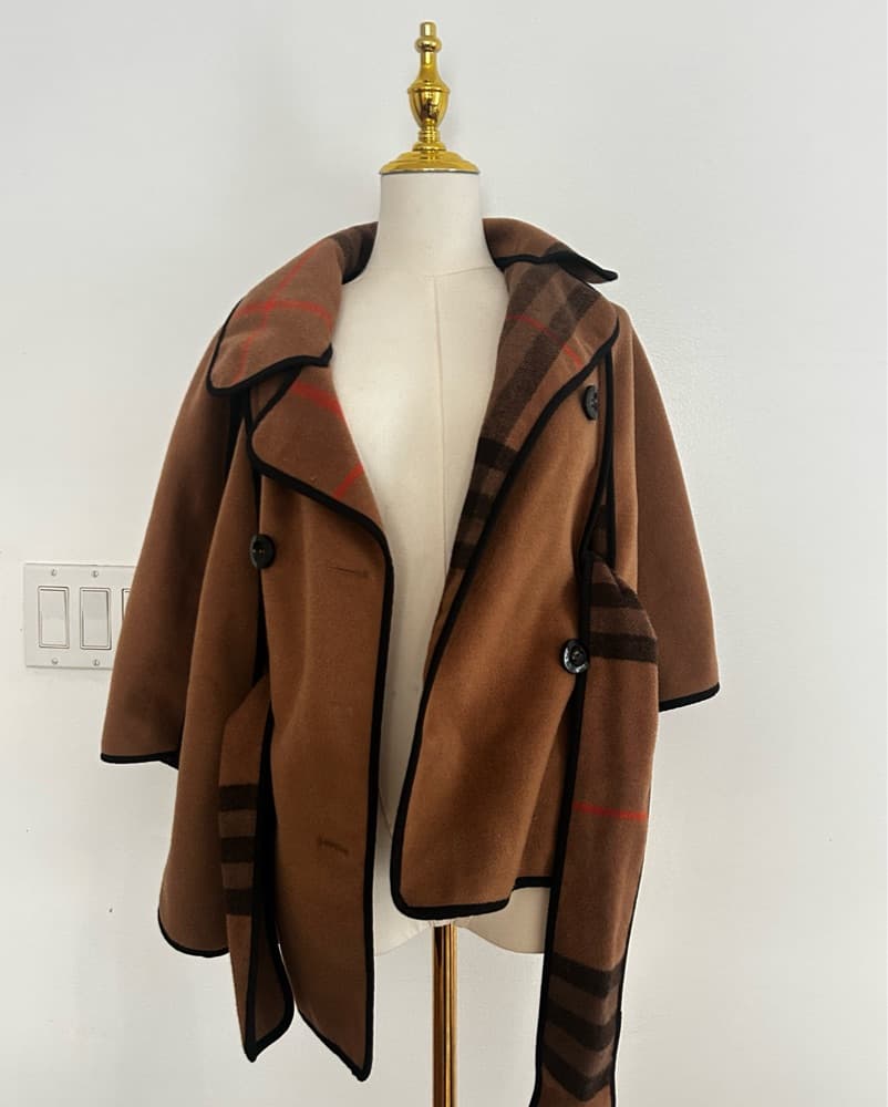 BURBERRY PONCHO  - Image 1
