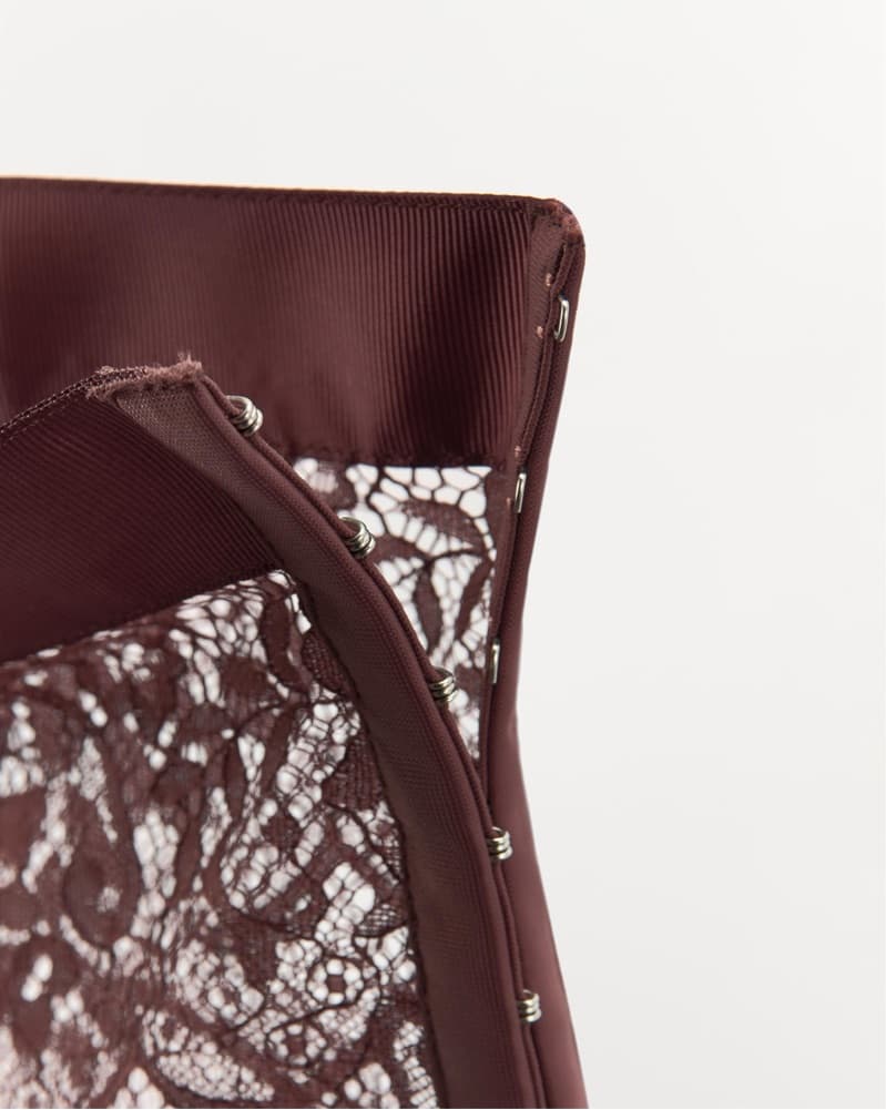 Lace Midi Skirt  - Image 2
