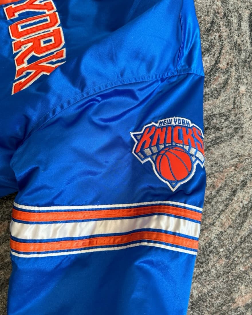 New York Knicks Jacket - Image 3