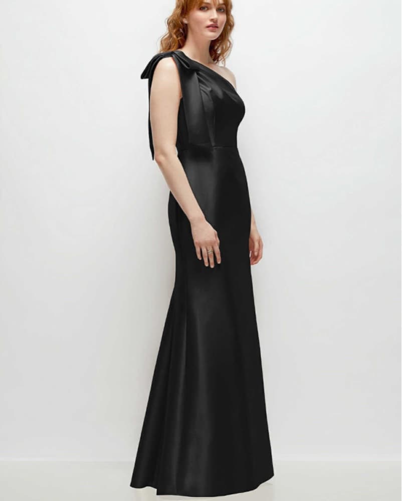 Alfred Sung Bow One-Shoulder Gown Black - Image 2