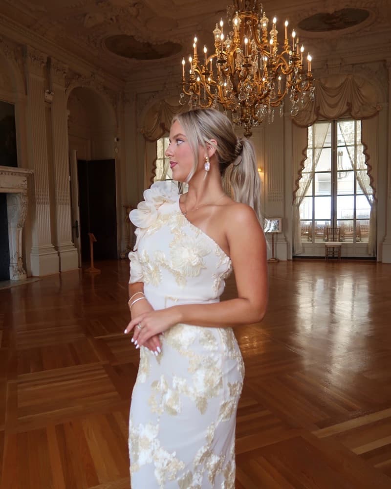 Elegant One-Shoulder Floral Embellished Gown - Image 1