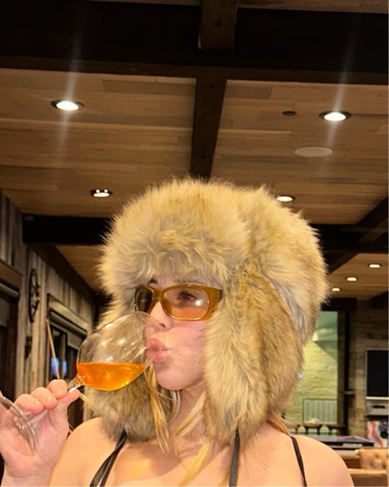 Luxurious Faux Fur Hat - Image 2