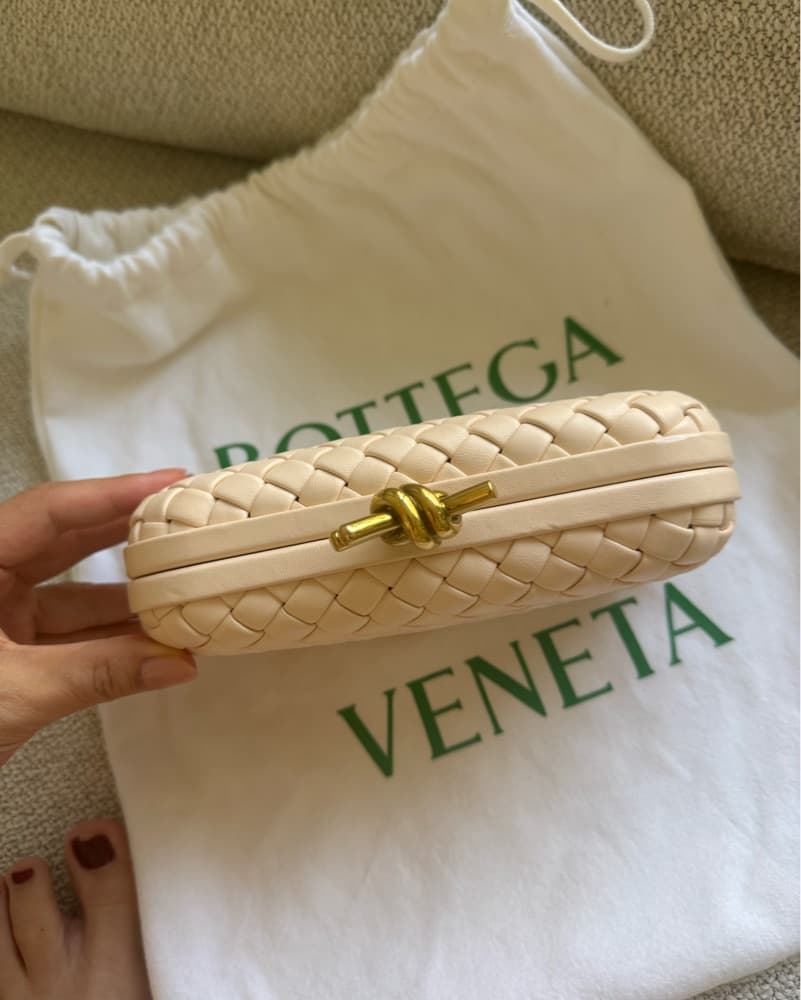 Bottega Knot Intrecciato Leather Clutch - Image 3