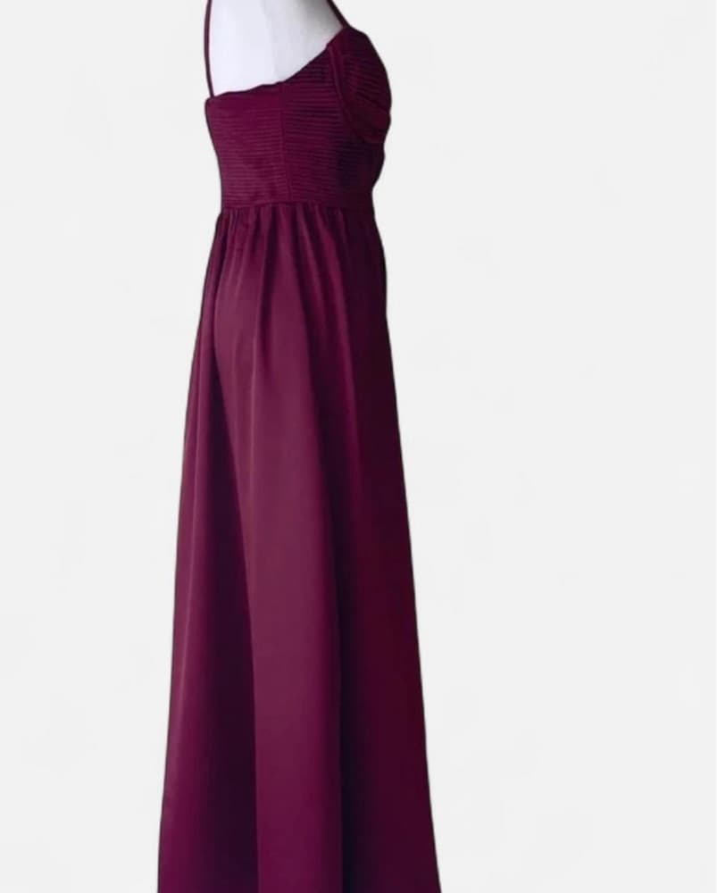 Elegant Burgundy Maxi Dress - Image 3