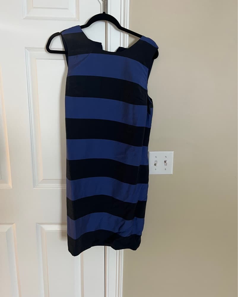 Striped Sleeveless Banana Republic Dress - Image 2