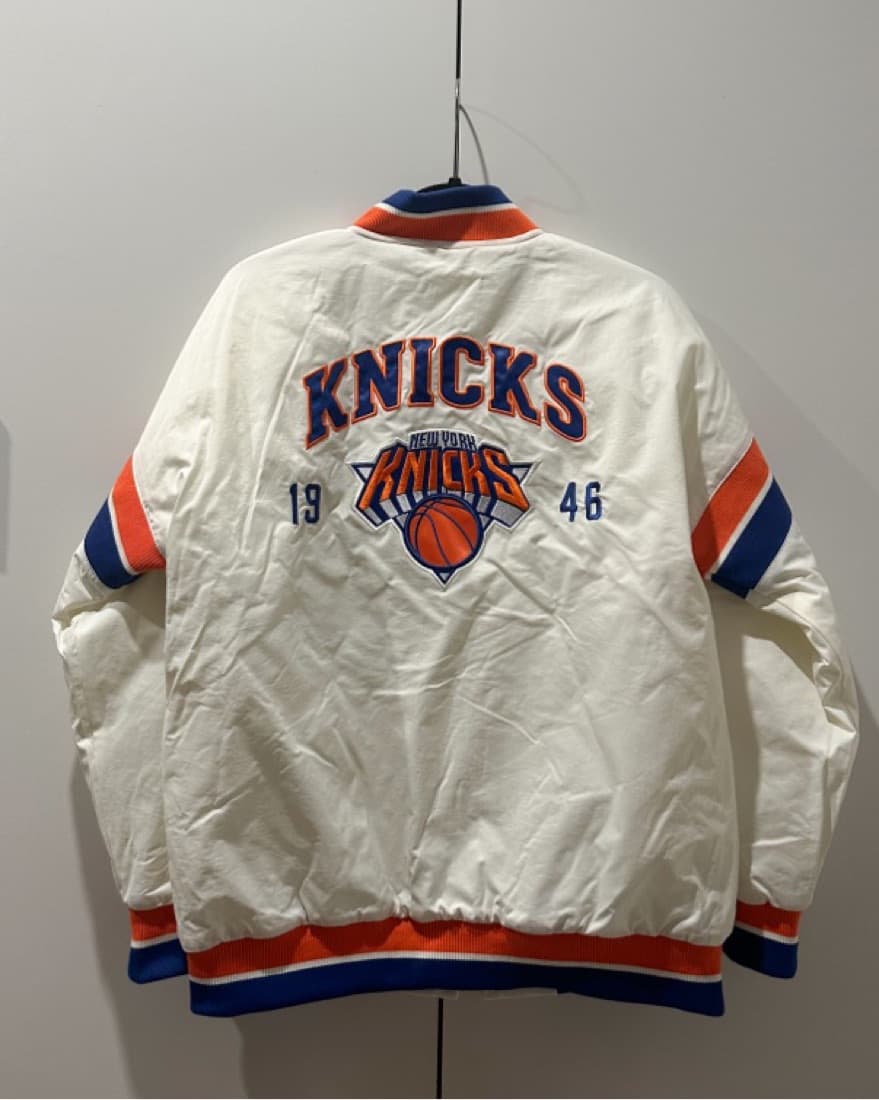 New York Knicks Jacket - Image 2