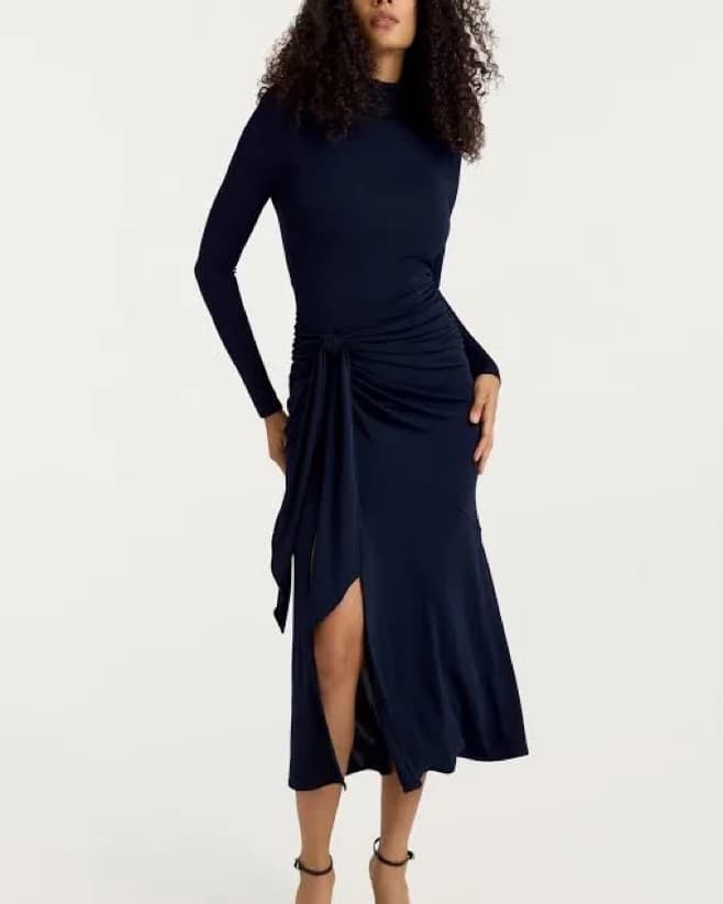 Elegant Navy Midi Dress in Navy - Image 3