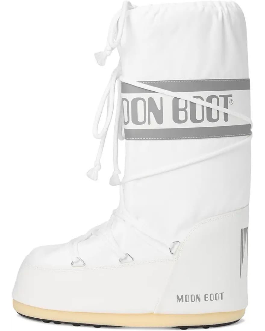 White Moon Boots Size 5-7.5 (35-38) - Image 2