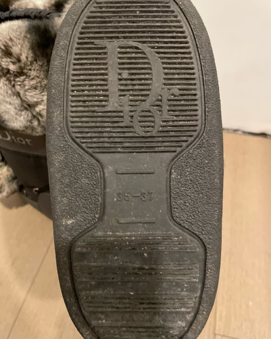 Stylish Dior Snow Boots With CHINCHILLA - Image 4